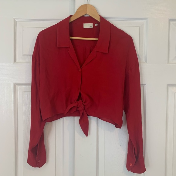 Aritzia Wilfred Free Cropped Tie Shirt - Picture 1 of 5